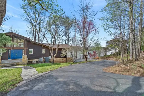 203 Whispering Hills Drive Dover TN 37058
