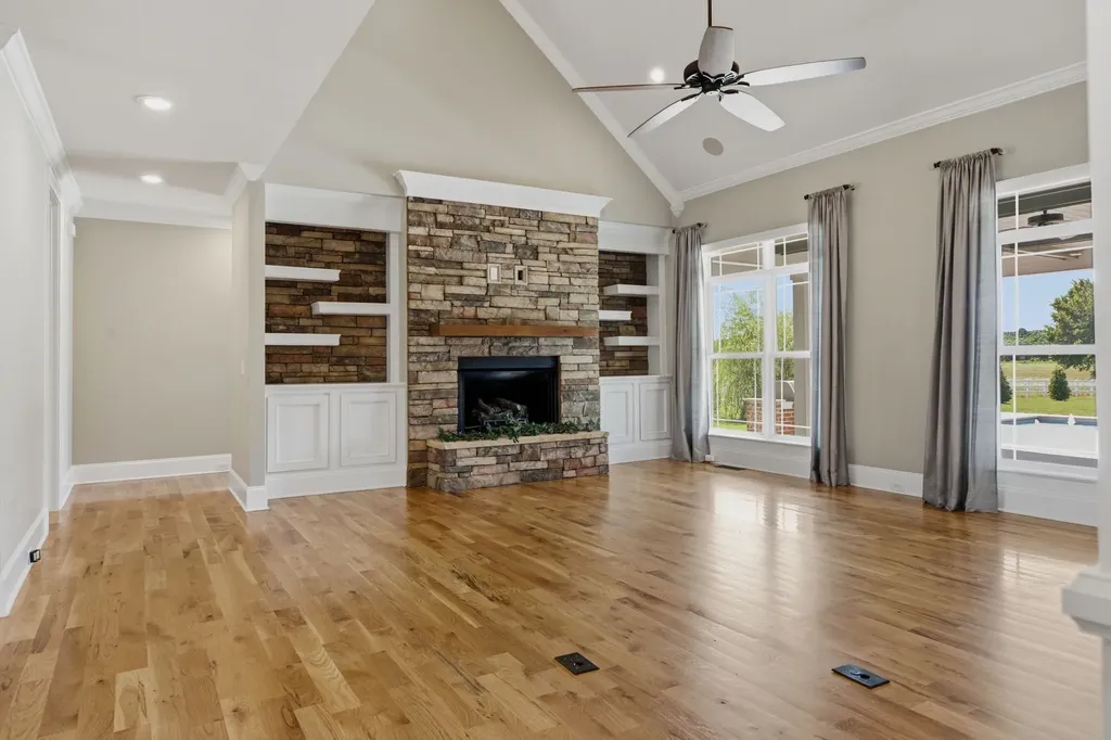 8333 Panther Creek Road Christiana TN 37037