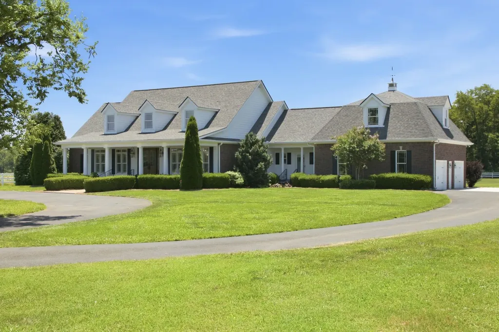 8333 Panther Creek Road Christiana TN 37037
