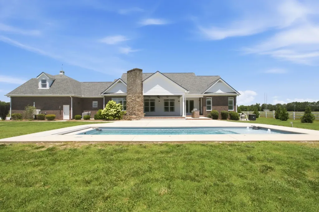 8333 Panther Creek Road Christiana TN 37037