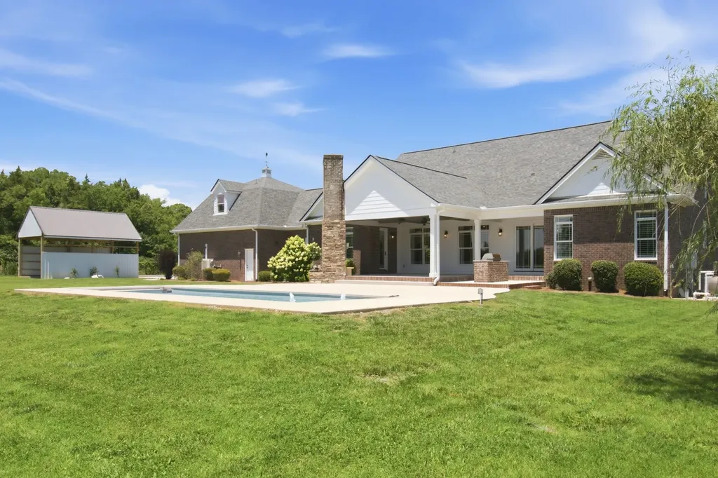 8333 Panther Creek Road Christiana TN 37037