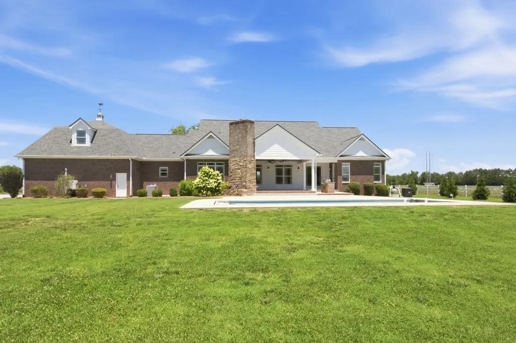 8333 Panther Creek Road Christiana TN 37037