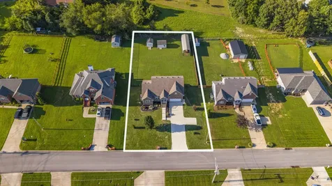 105 Wagners Way White Bluff TN 37187