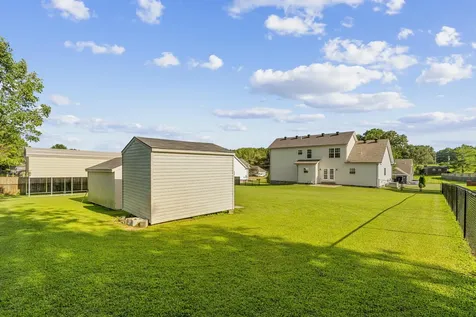 105 Wagners Way White Bluff TN 37187