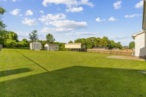 105 Wagners Way White Bluff TN 37187