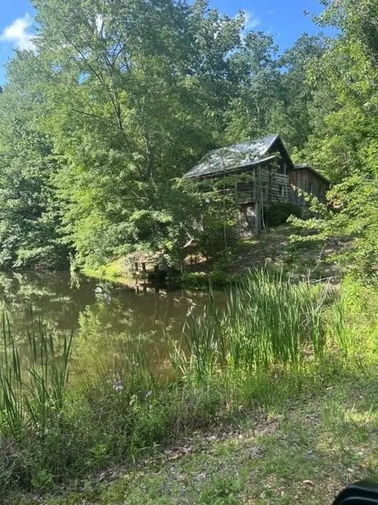 620 Eva Flatwoods Road Eva TN 38333