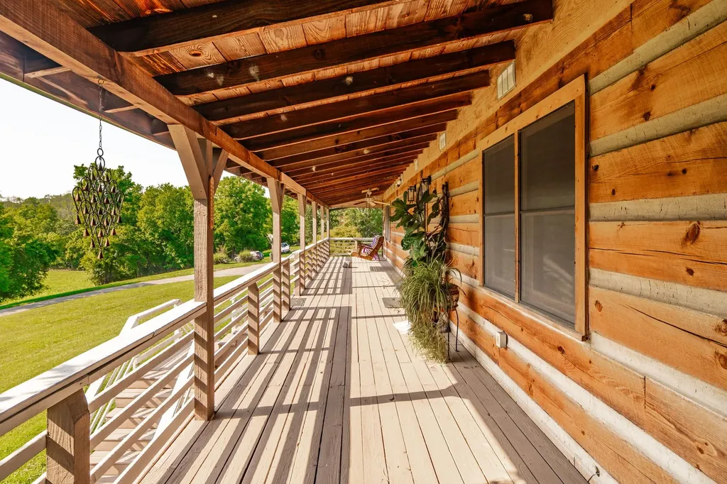 825 Harsh Lane Castalian Springs TN 37031