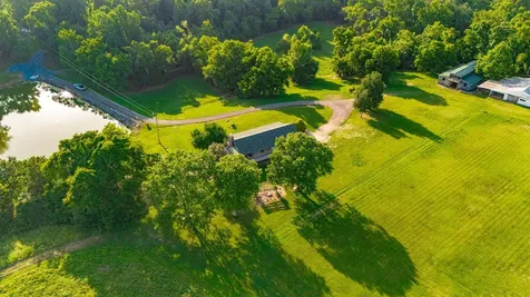 825 Harsh Lane Castalian Springs TN 37031