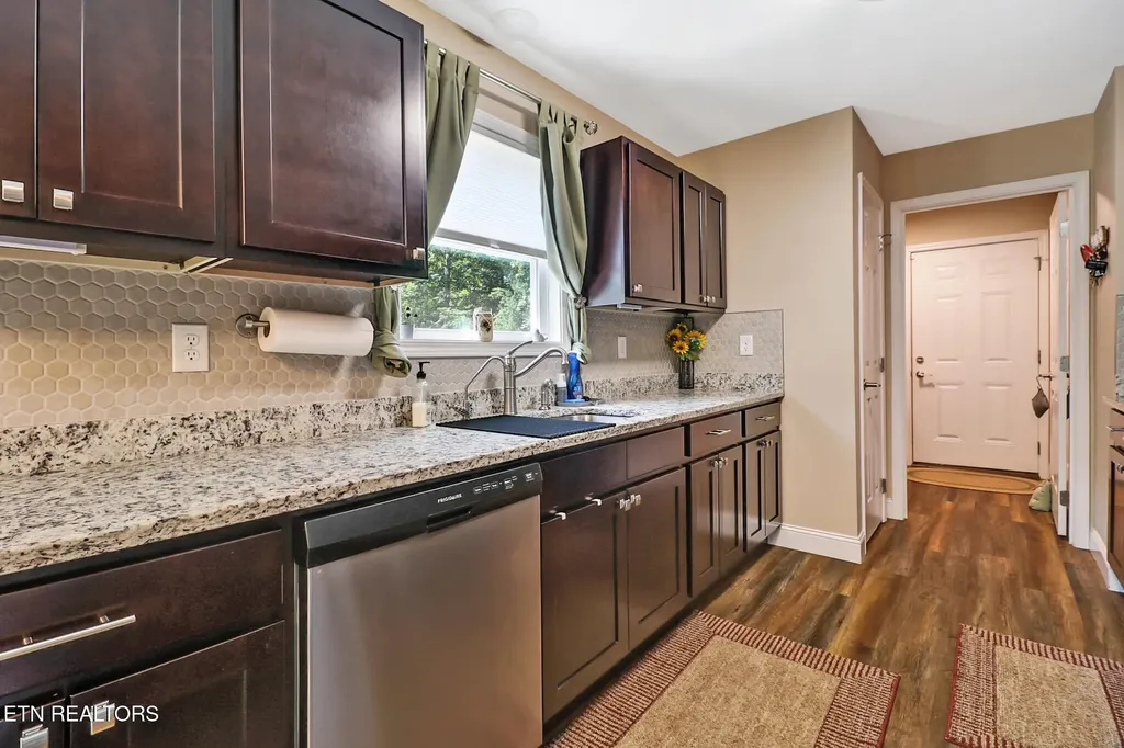 202 Nehasane Lane Crossville TN 38572