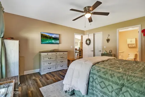 202 Nehasane Lane Crossville TN 38572