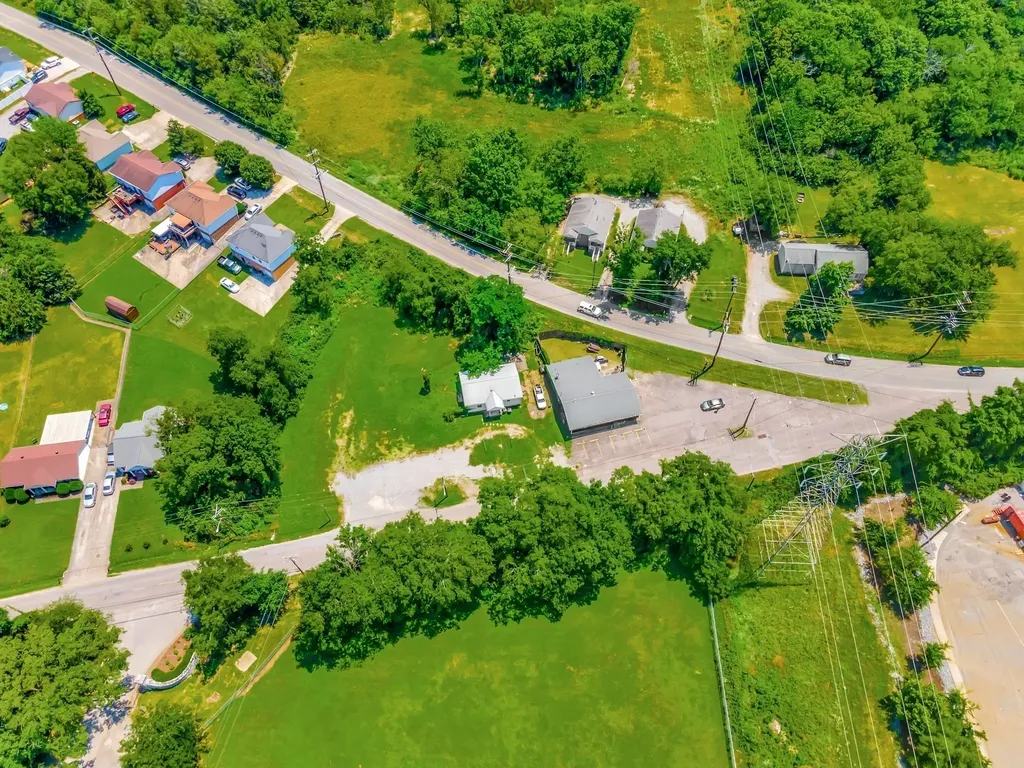 2700 Tucker Road Nashville TN 37218