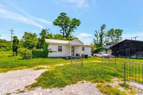 2700 Tucker Road Nashville TN 37218