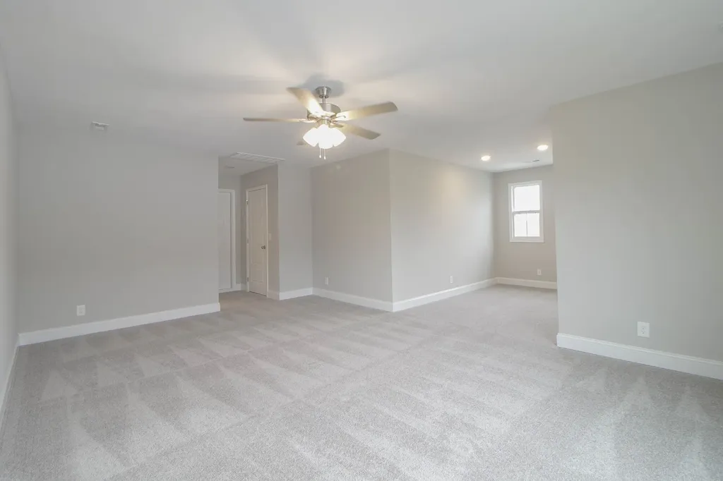 2078 Ireland Way Clarksville TN 37042