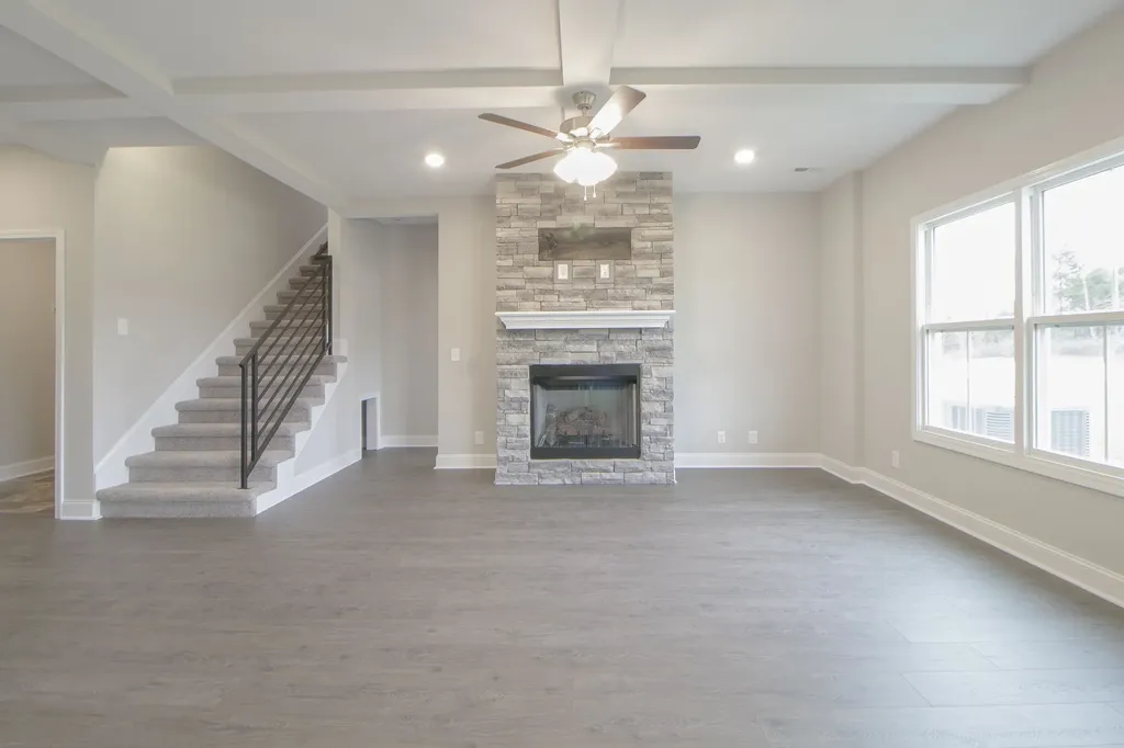 2078 Ireland Way Clarksville TN 37042