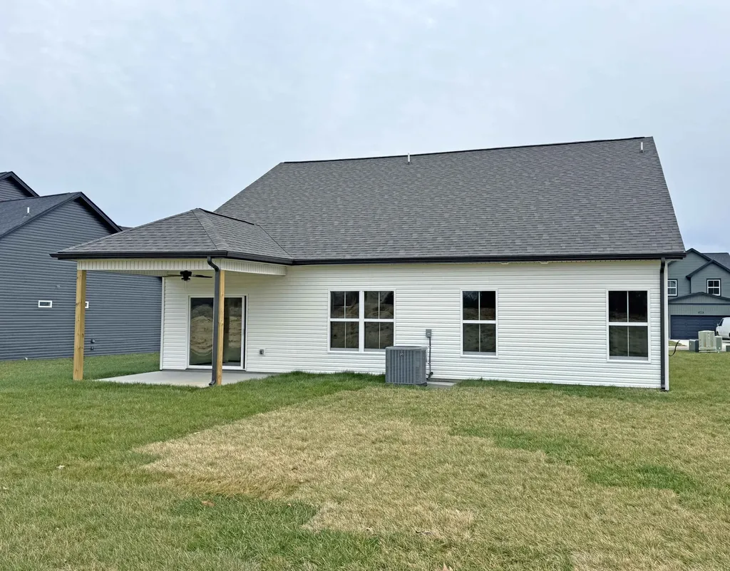 2078 Ireland Way Clarksville TN 37042