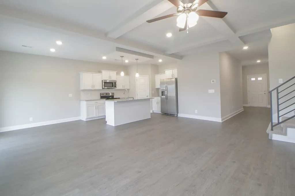 2078 Ireland Way Clarksville TN 37042