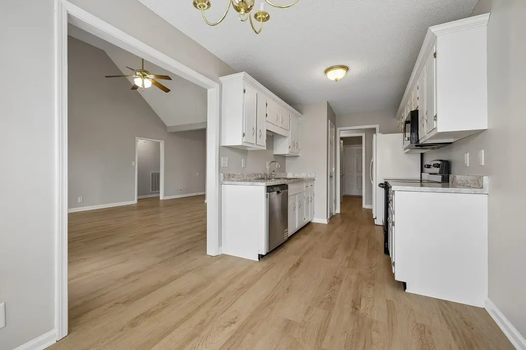 3708 Kendra Ct, S Clarksville TN 37040