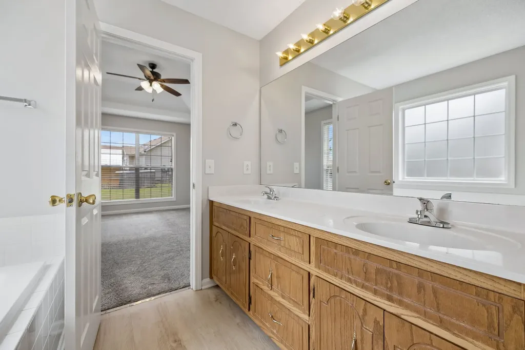 3708 Kendra Ct, S Clarksville TN 37040