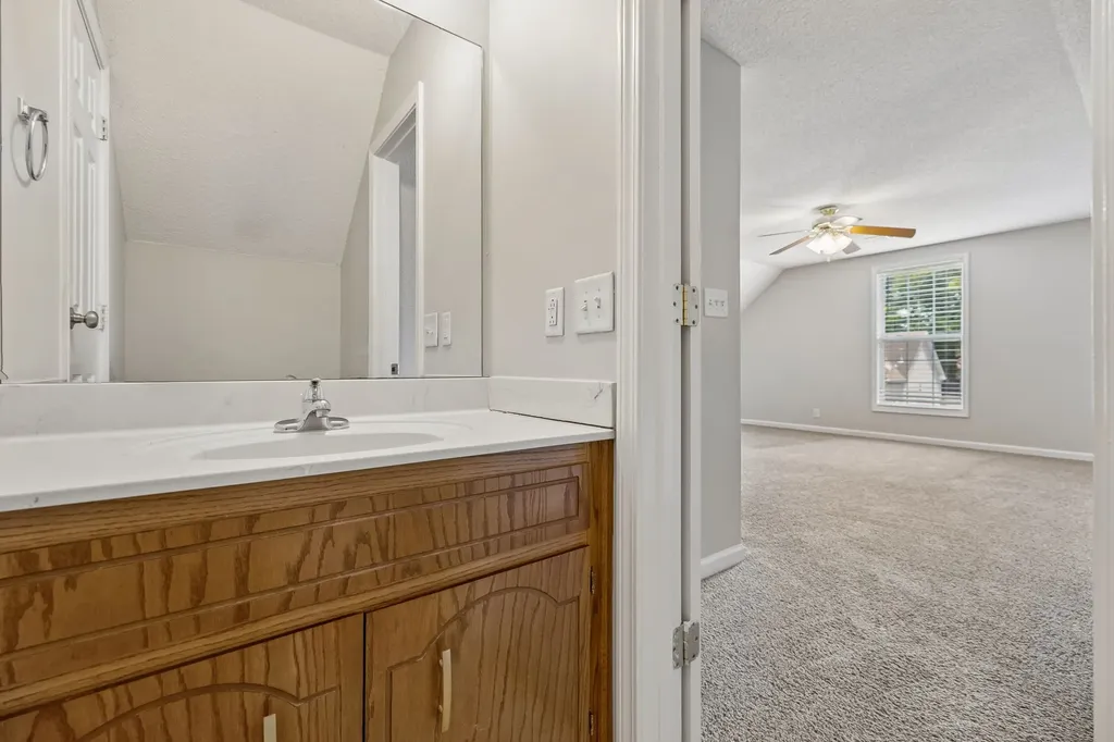 3708 Kendra Ct, S Clarksville TN 37040