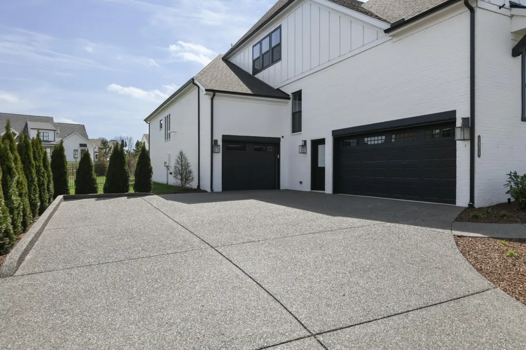 1924 Parade Drive Brentwood TN 37027