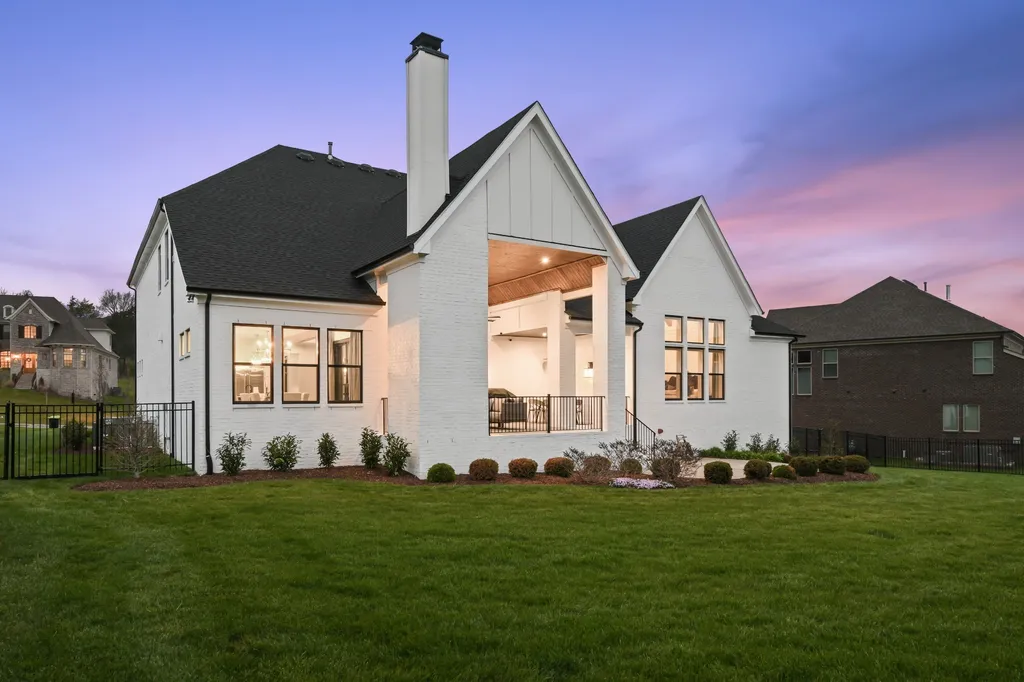 1924 Parade Drive Brentwood TN 37027