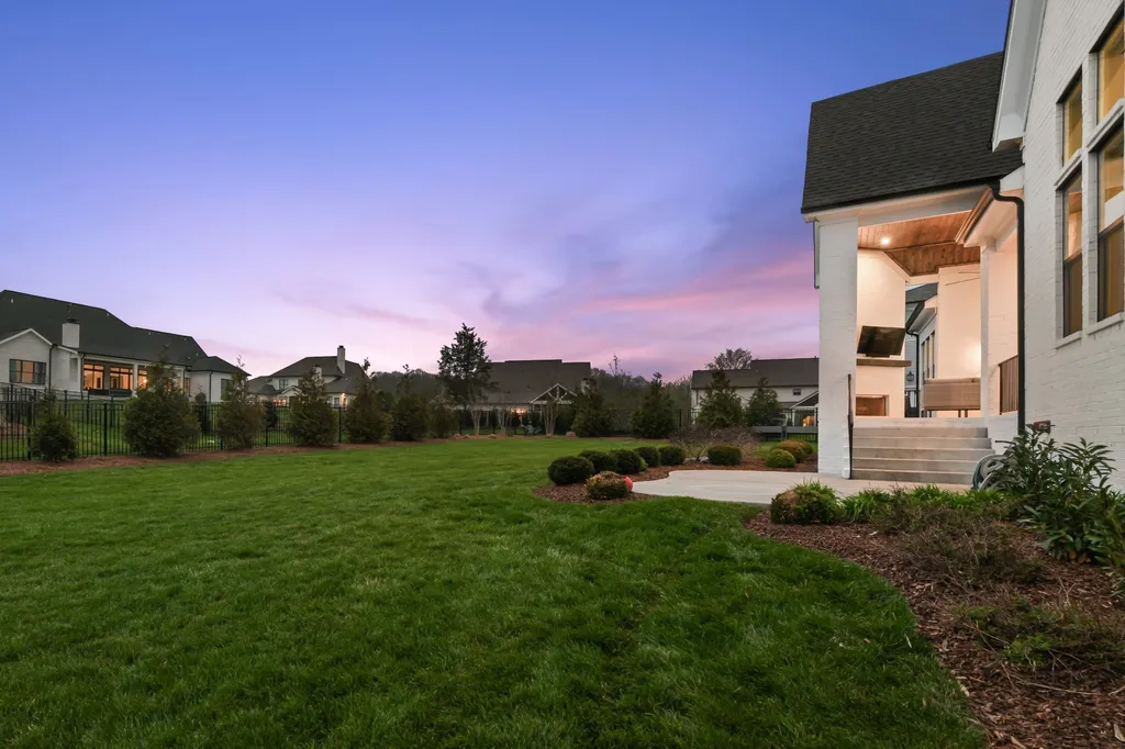 1924 Parade Drive Brentwood TN 37027