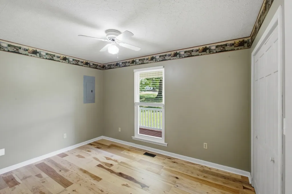 1466 W Grab Creek Road Dickson TN 37055