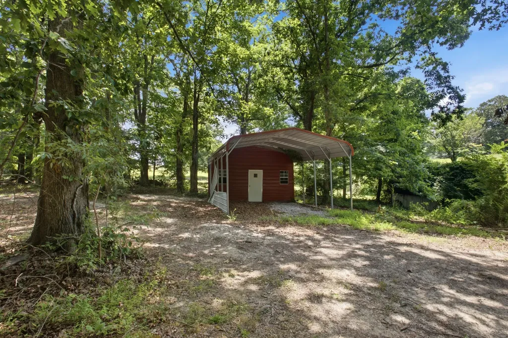 1466 W Grab Creek Road Dickson TN 37055