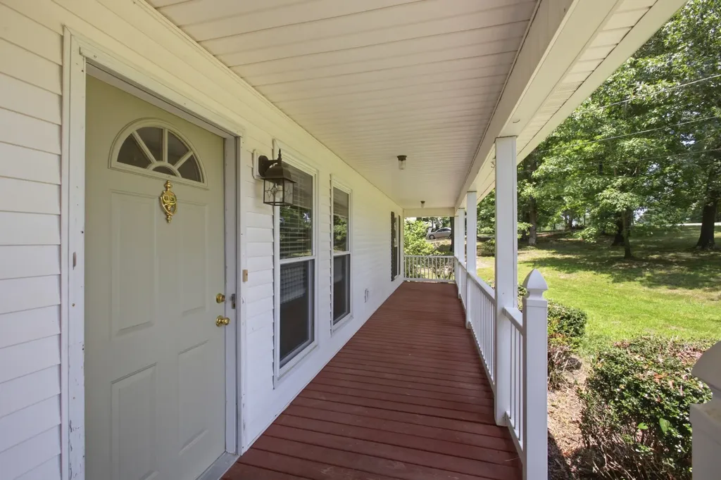 1466 W Grab Creek Road Dickson TN 37055