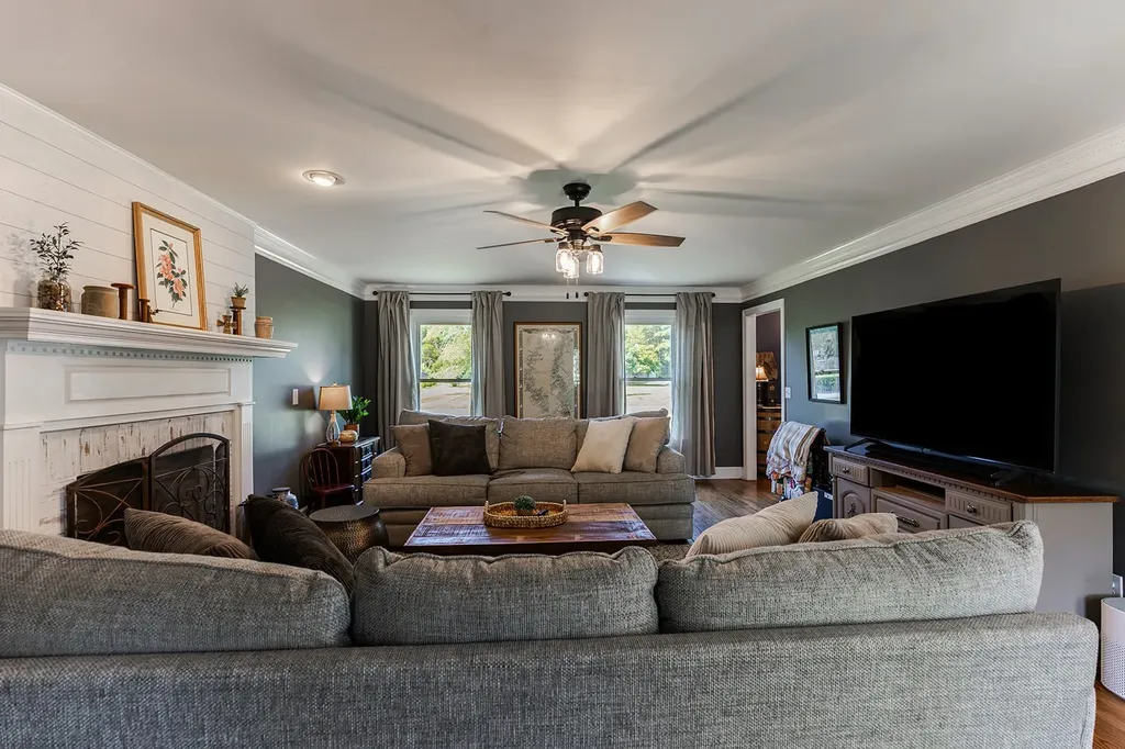 810 Twelve Oaks Road Tullahoma TN 37388