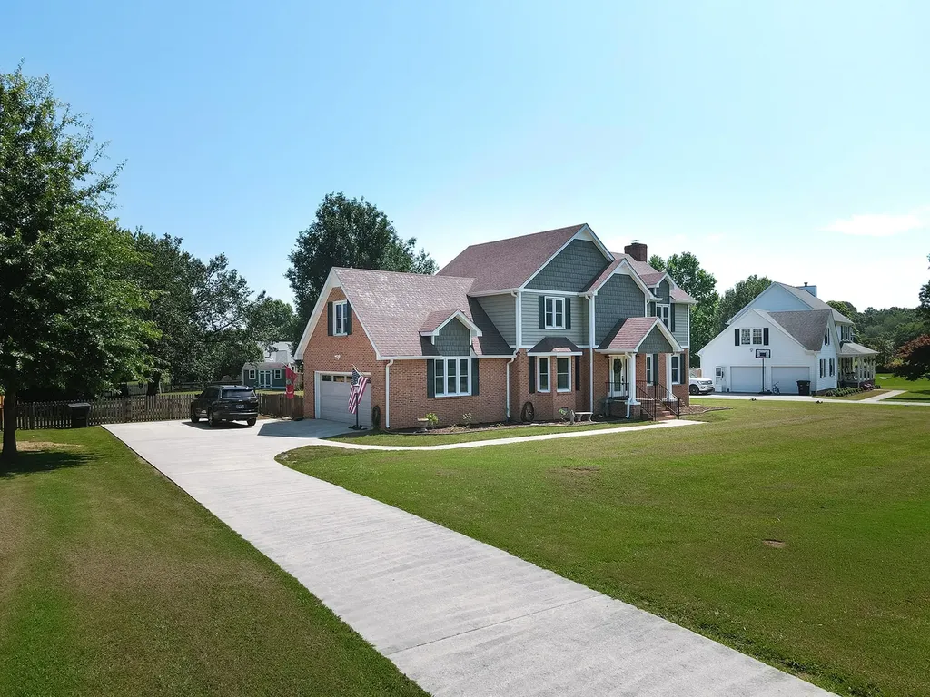 810 Twelve Oaks Road Tullahoma TN 37388