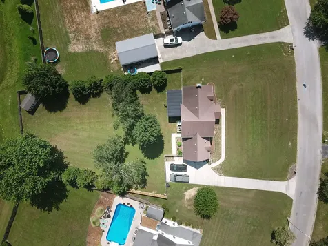 810 Twelve Oaks Road Tullahoma TN 37388