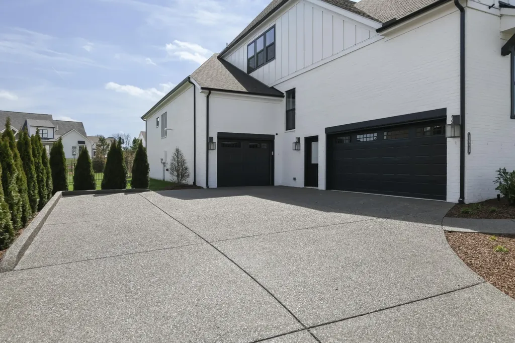 1924 Parade Drive Brentwood TN 37027