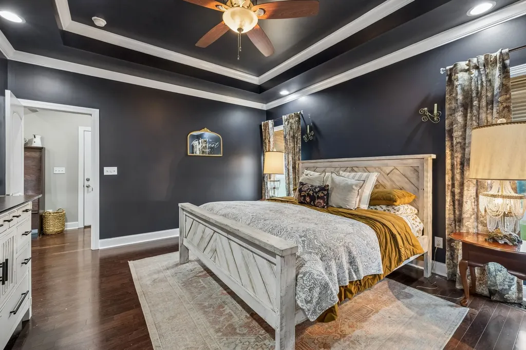 1002 Douglas Court Dickson TN 37055