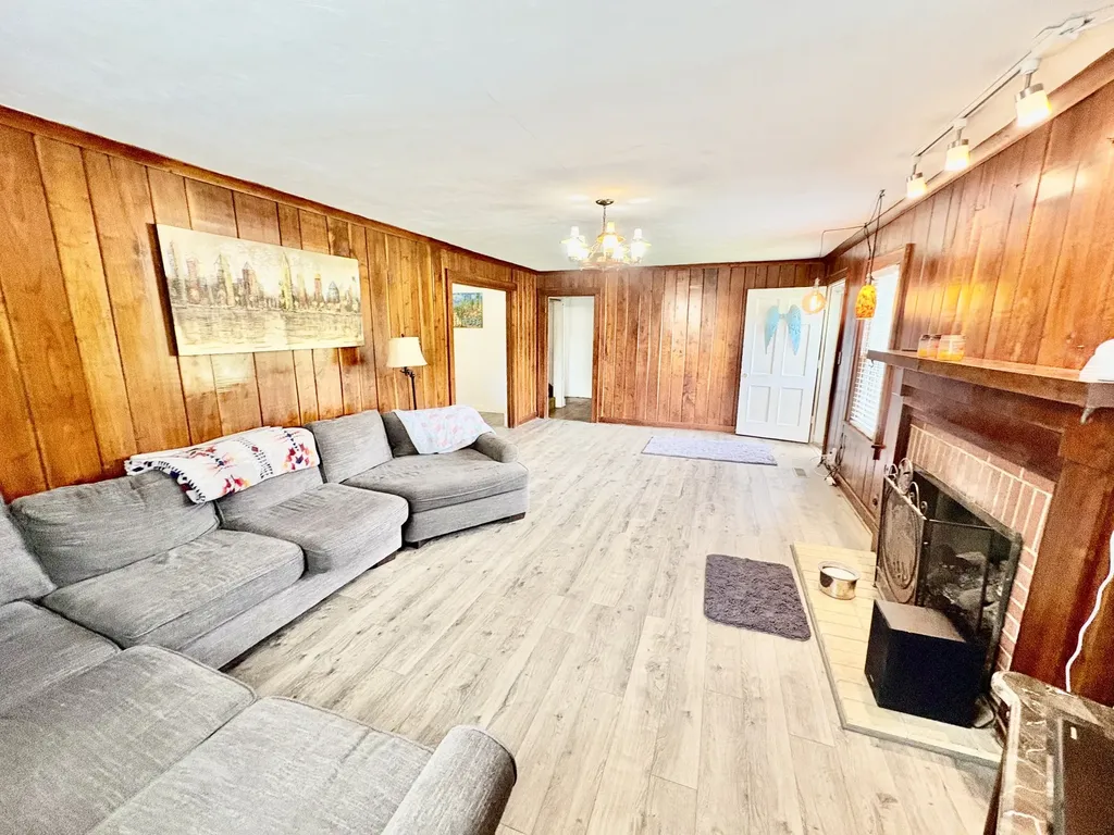 1804 Highway 52, E Portland TN 37148