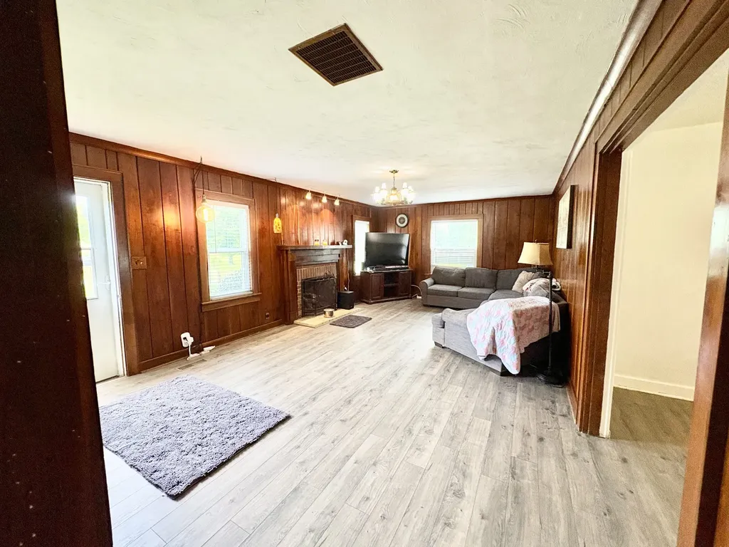 1804 Highway 52, E Portland TN 37148