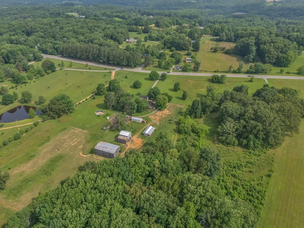 1804 Highway 52, E Portland TN 37148