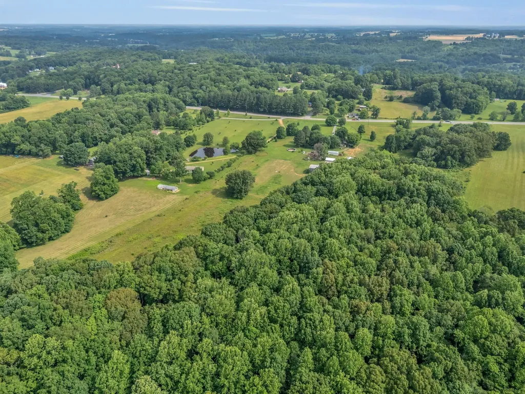 1804 Highway 52, E Portland TN 37148