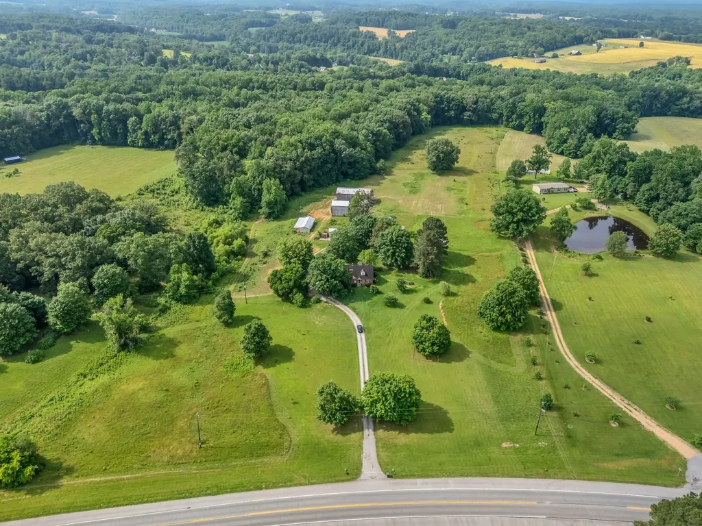 1804 Highway 52, E Portland TN 37148
