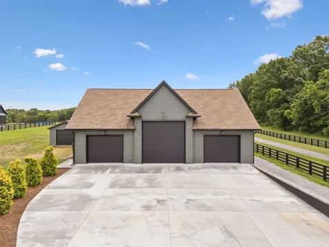 10729 Versailles Road Rockvale TN 37153
