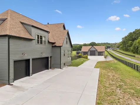 10729 Versailles Road Rockvale TN 37153
