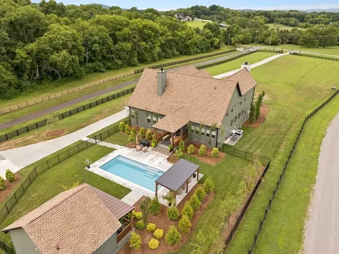 10729 Versailles Road Rockvale TN 37153