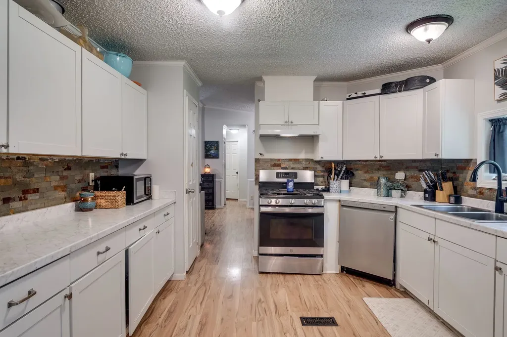1075 Overlook Trail Kingston Springs TN 37082