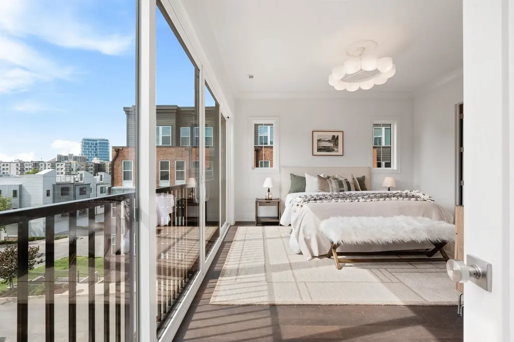 1208B Hawkins Street Nashville TN 37203