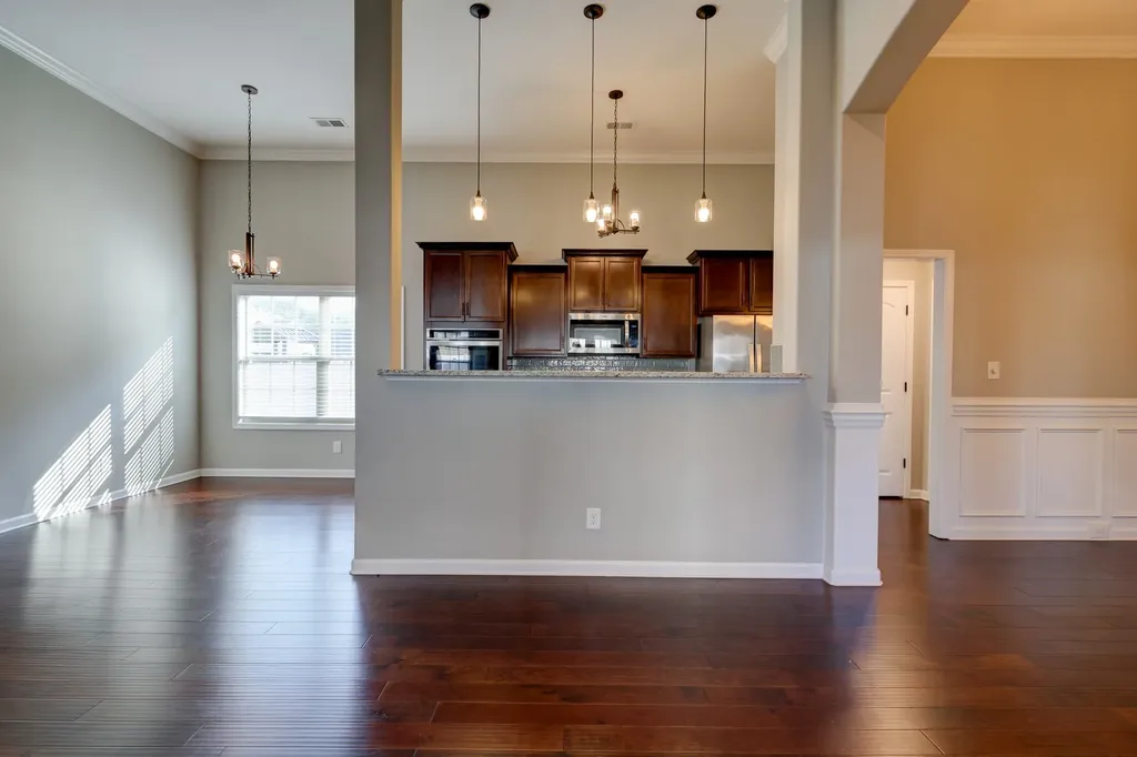 1008 Meadowview Lane Clarksville TN 37040