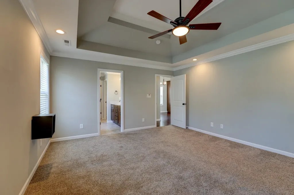 1008 Meadowview Lane Clarksville TN 37040
