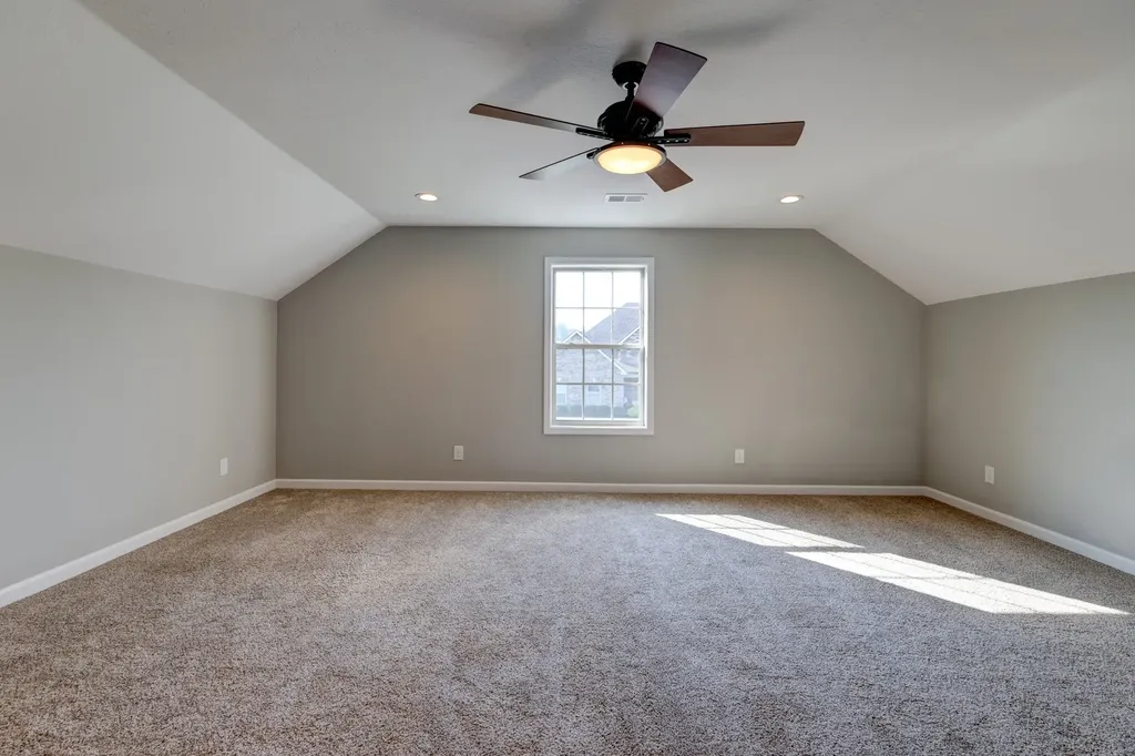 1008 Meadowview Lane Clarksville TN 37040