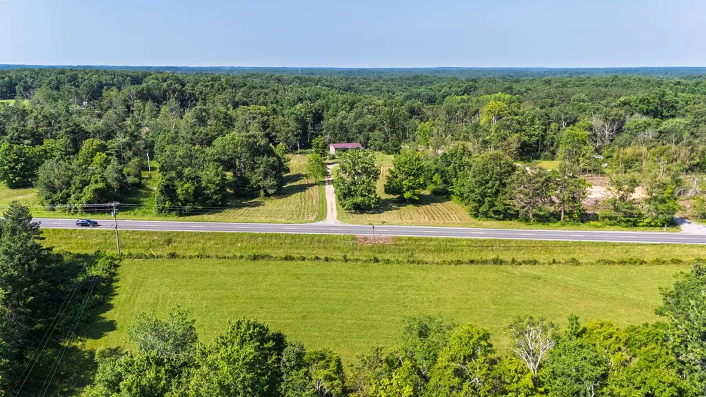 1335 Highway 96, N Fairview TN 37062