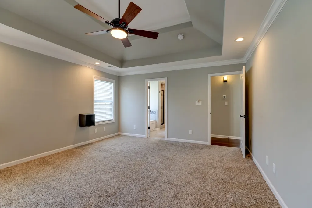 1008 Meadowview Lane Clarksville TN 37040