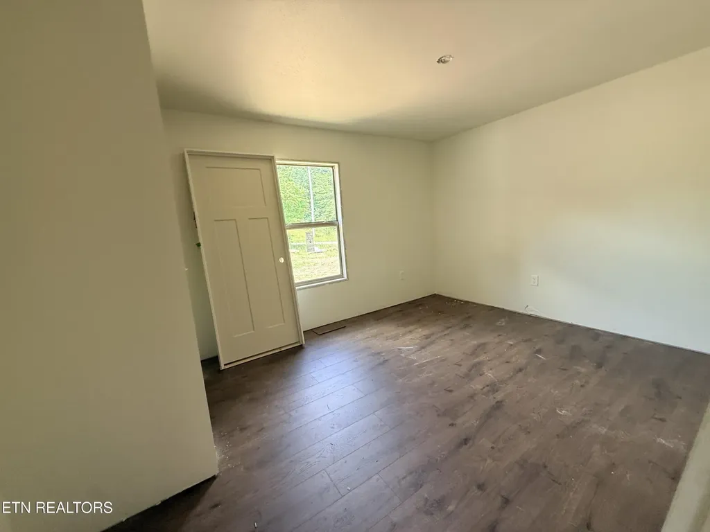 352 Old Wes Baldwin Road Jamestown TN 38556